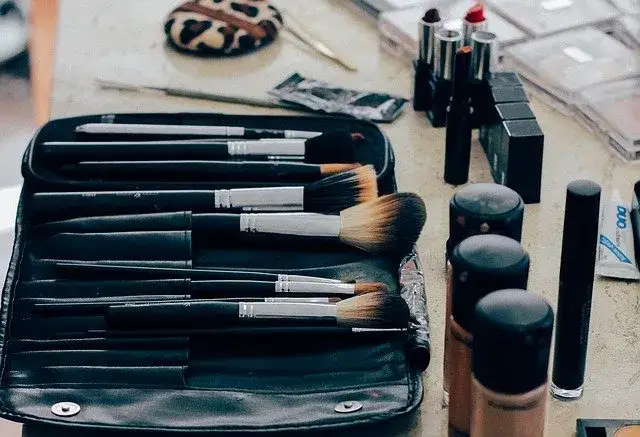Zdjęcie Jak zostać testerką kosmetyków: 7 kroków do wymarzonej pracy